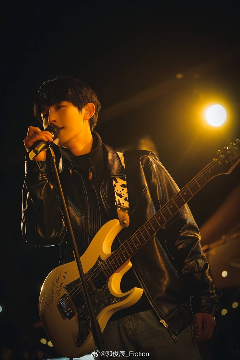 角色类型丰富有张力 郭俊辰演员花路蓄势待发今年,郭俊辰在演员的道路