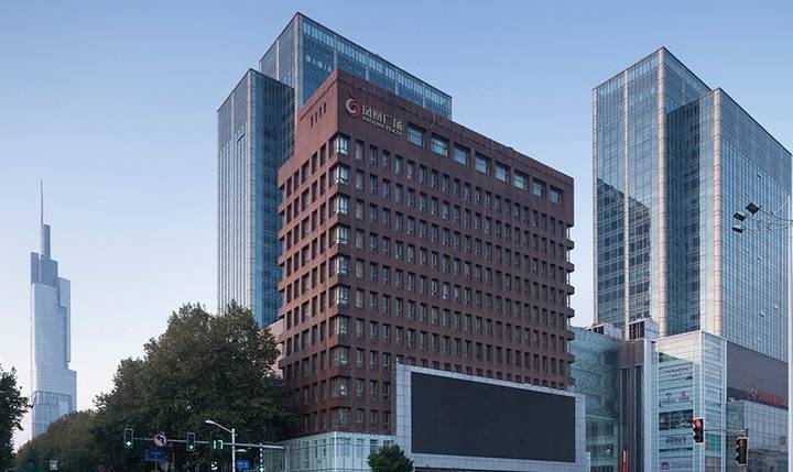 南京凤凰广场改造极为干净简洁有利_小时_设计_表皮