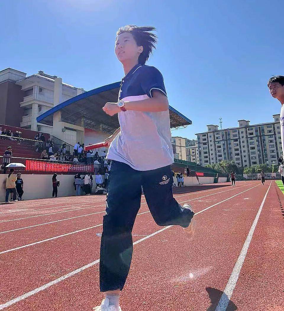 德兴一中第62届秋季运动会圆满落幕_接力_跳绳_体育