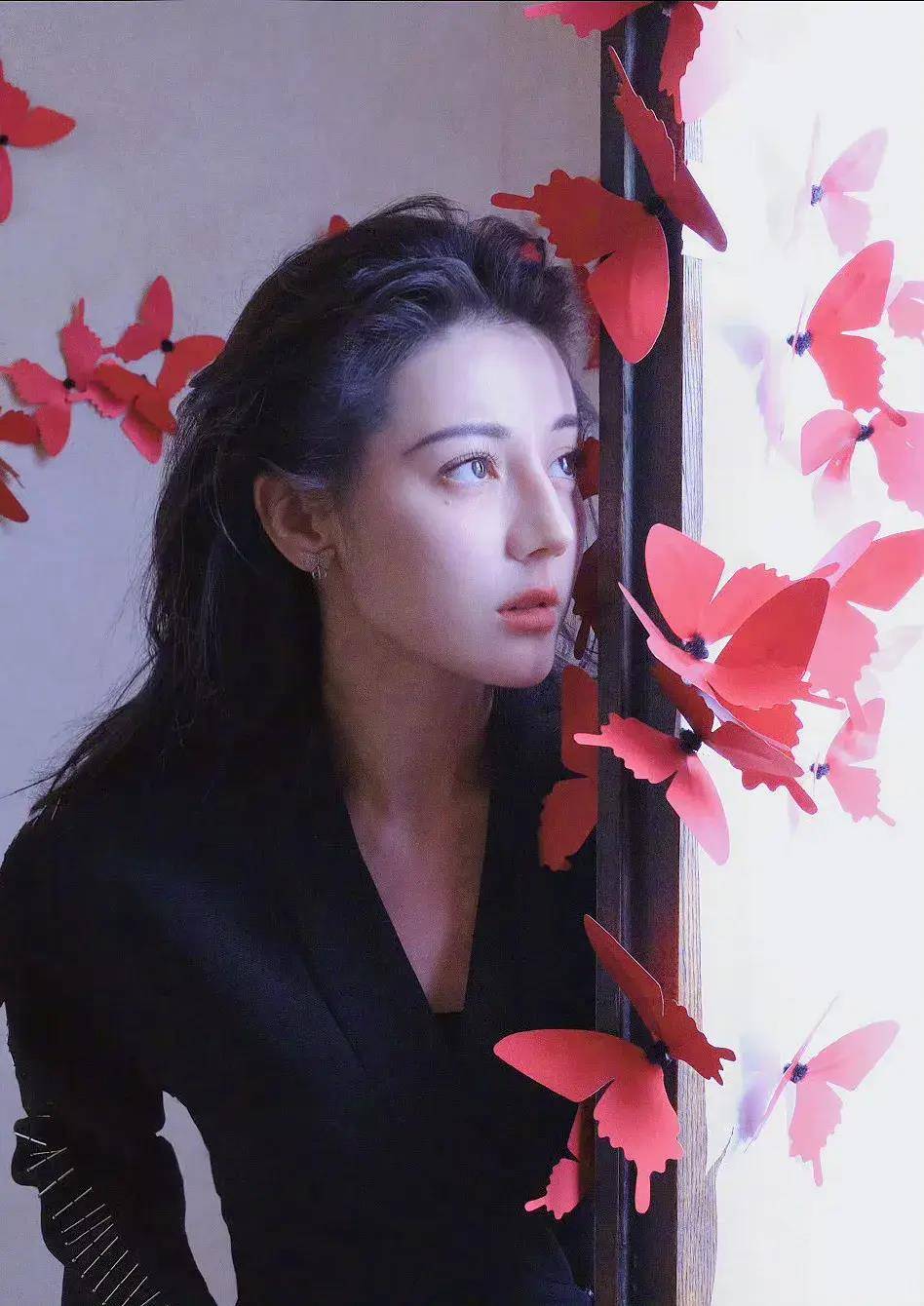 1天5个瓜,陈牧驰陈冰大秀恩爱,王大陆新恋情曝光,都是大瓜_李佳琦