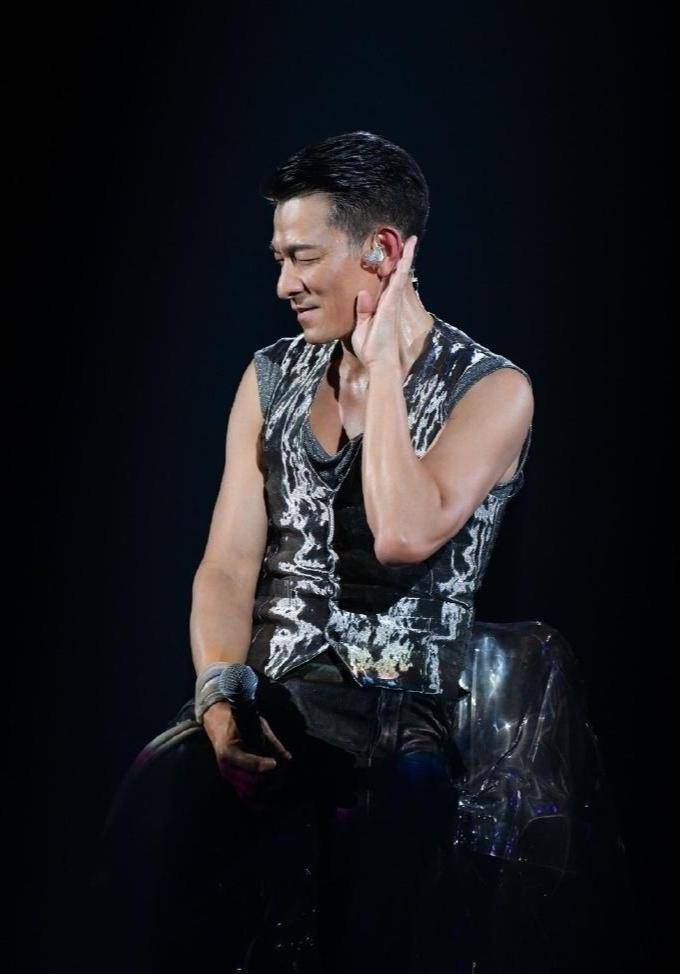 刘德华个人演唱会官宣!_歌声_成都_巡回