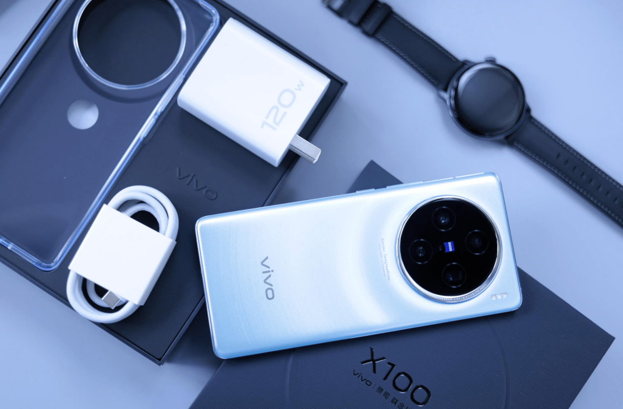 首发天玑9300芯片,vivo x100上手体验,影像游戏性能强大_方面_摄像头