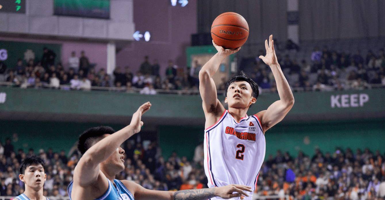 徐杰暴走狂砍31分,山东掉出季后赛席位,辽宁男篮硬实力第一_辽宁队