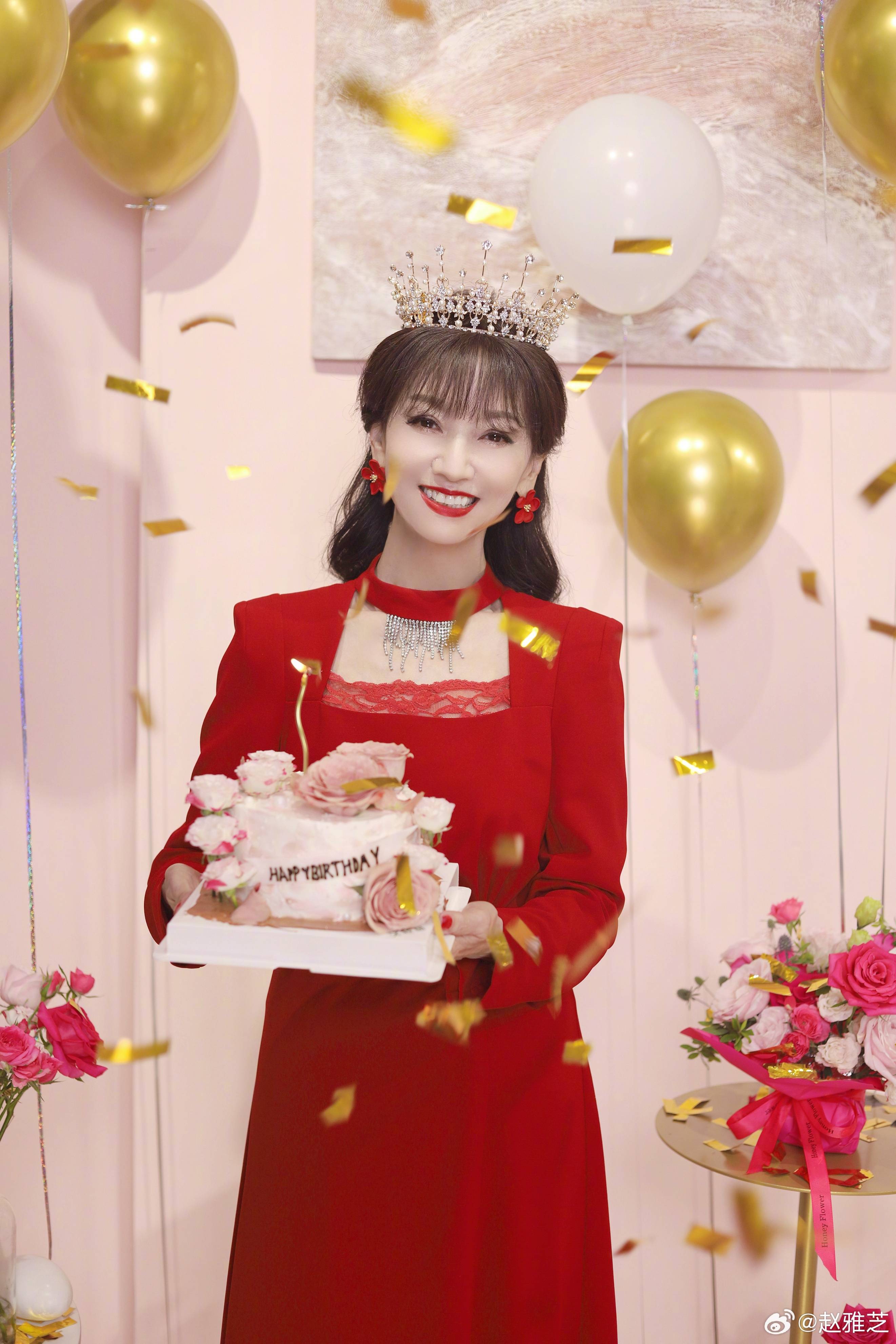 不老女神赵雅芝70岁生日快乐!一组生日照美了一辈子_祝福_紧绷_光芒