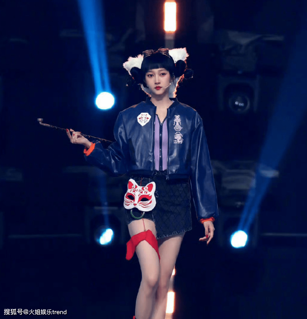 王牌给关晓彤做的飞天造型出圈了!王牌一姐不再是贾玲_什么_角色_cos