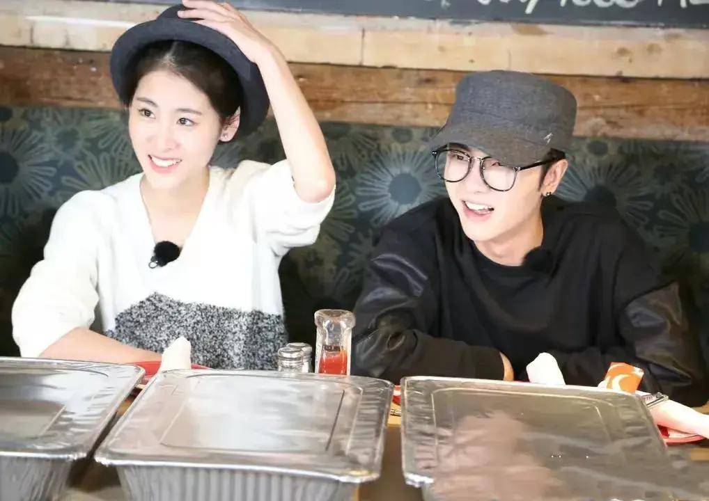 郭碧婷被赞比张碧晨聪明,不去父留子,要公婆,夫妻绑定彼此照应_向佐