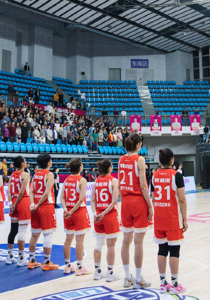 总决赛重演,韩旭李梦联手斗琼斯,山东姐妹花正面硬杠_四川_内蒙古