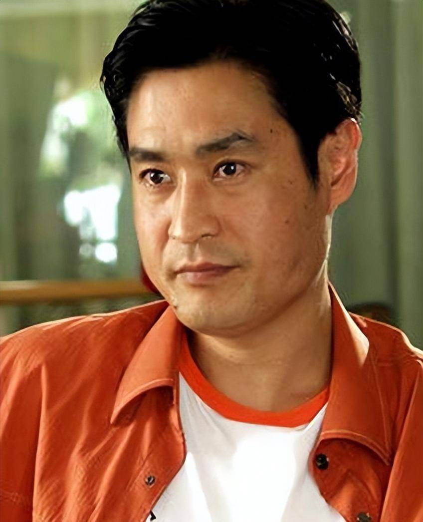 "珠影一哥"陈锐:戏红人不红,前妻和现任妻子都是美女演员