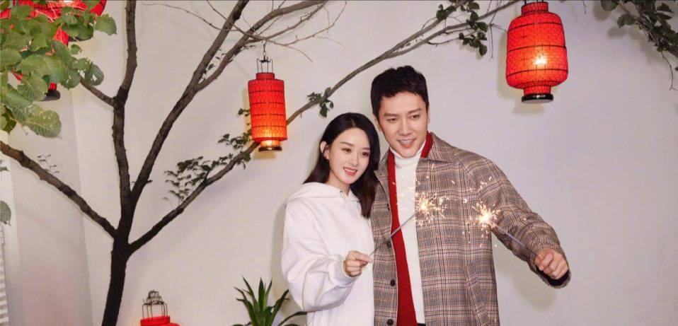 赵丽颖冯绍峰之子遭曝光,娱记是无意还是另有目的,引粉丝热议_娱乐