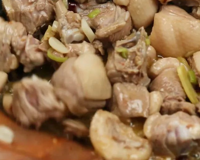 啤酒鸭：鲜香微辣，色泽诱人，一只鸭根本不够吃！(图6)