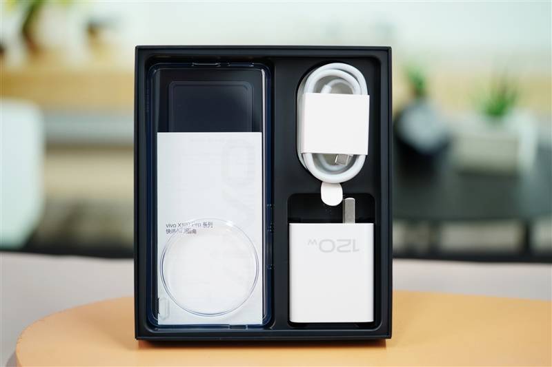拍月亮那都不是事儿！vivo X100 Pro评测：APO认证的超级长焦 它能拍太阳(图15)