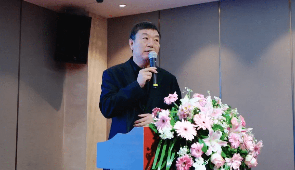 石家庄华燕交通科技有限公司总工程师邸建辉也认可李龙的观点.