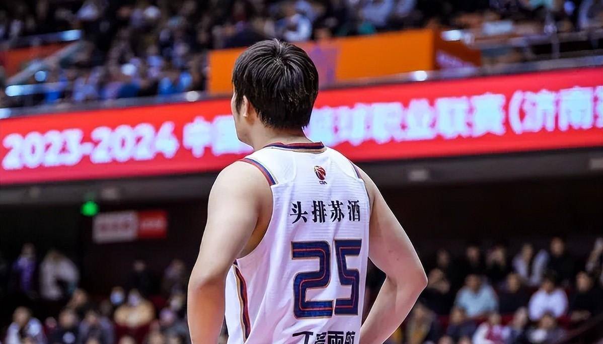 cba三消息:上海怒裁摆烂外援,丁伟暗讽高诗岩,小丁赛后掉眼泪_山东队