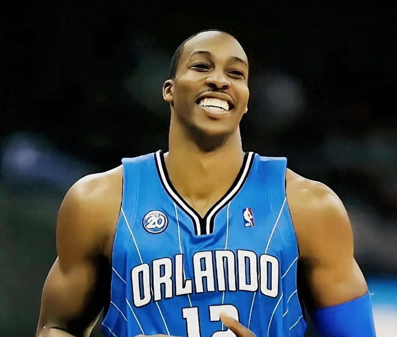 阿泰斯特:放眼nba历史,只有4名球员称的上顶级防守者,我不够格_协防