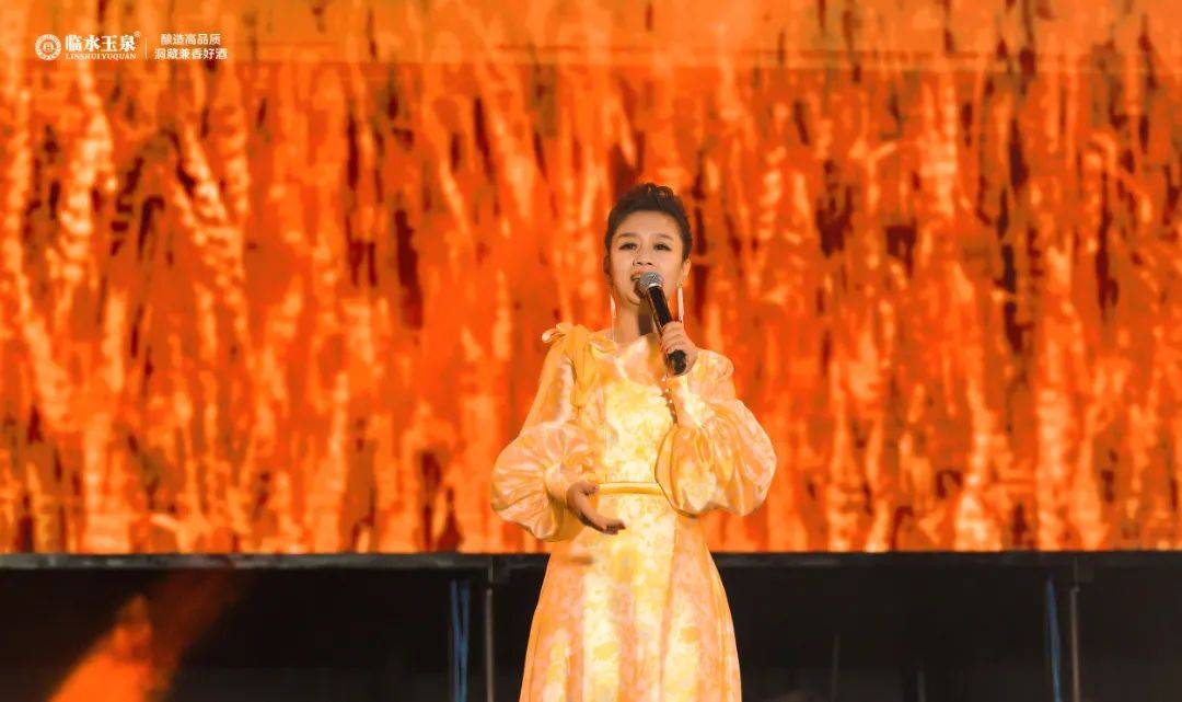 优秀的青年歌手燕妮,张悦彤,赵毅,王琳等一众明星携手献声,唱响霍邱