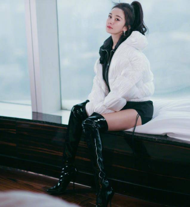 你喜欢幂女王的高筒靴吗?_杨幂_高跟_女性