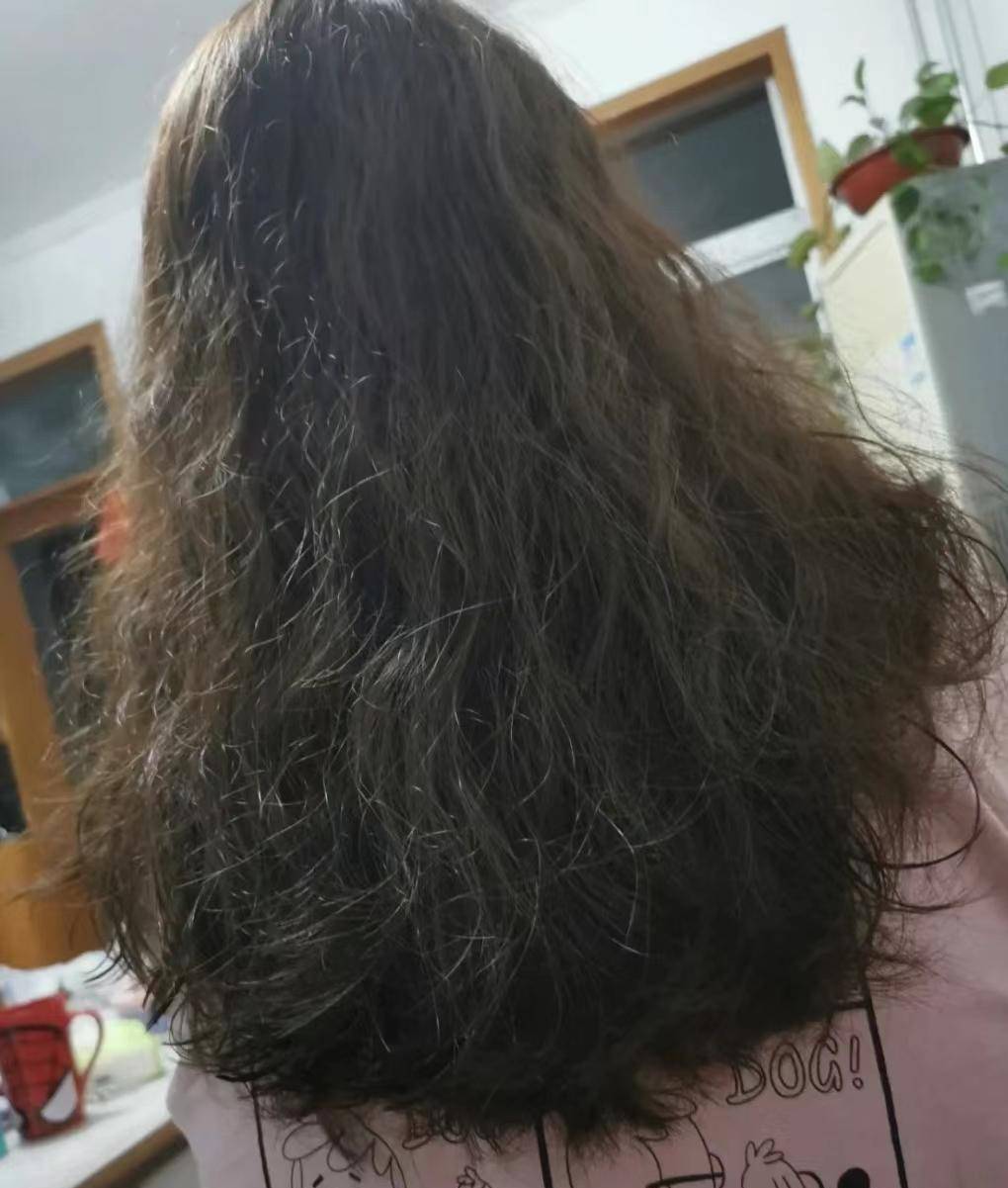 我的头发被烧焦了,我不想剪,有什么办法可以恢复或者修复吗?