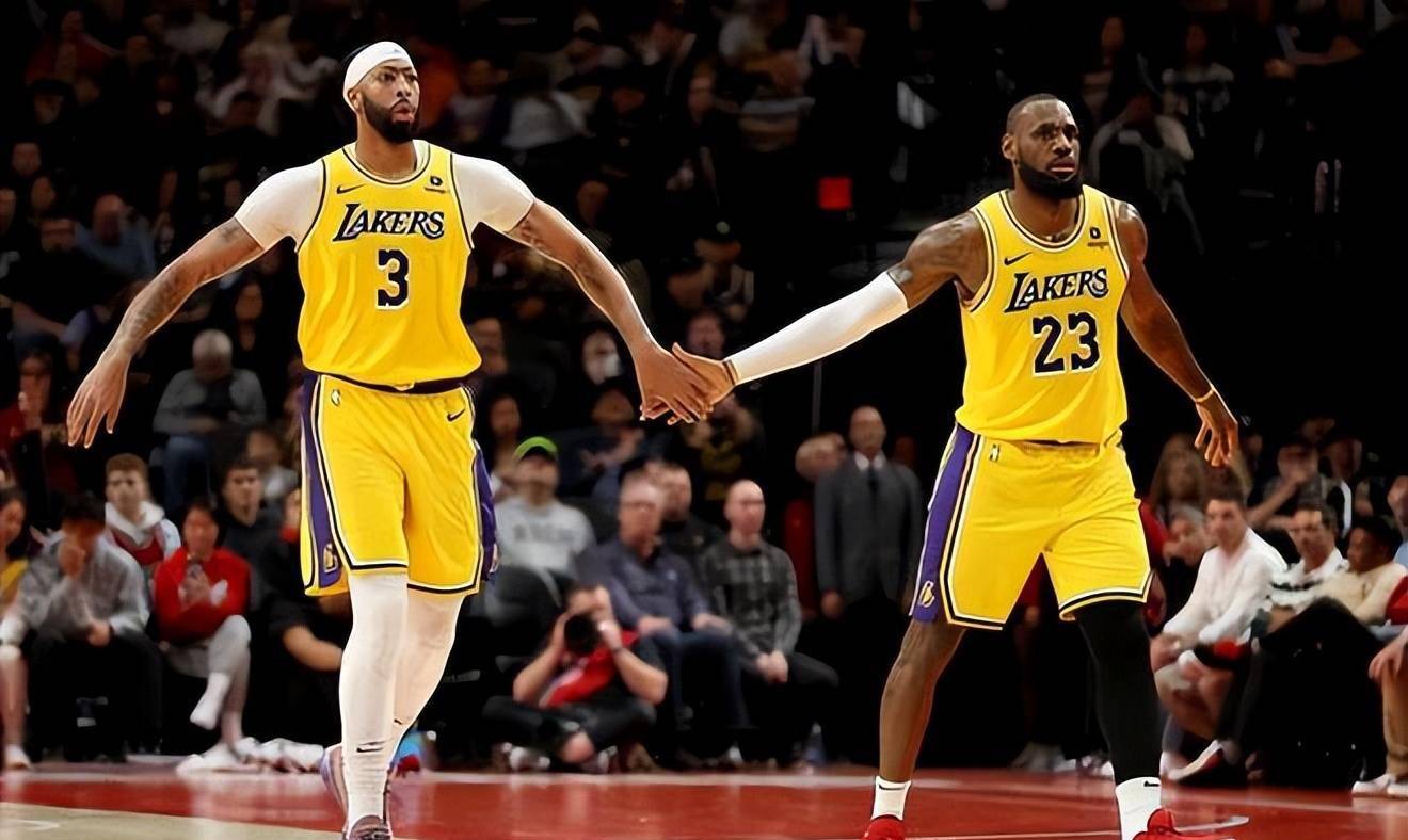 湖人绝对核心:我不会设定计划,我会根据比赛的形势来做出反应_勒布朗