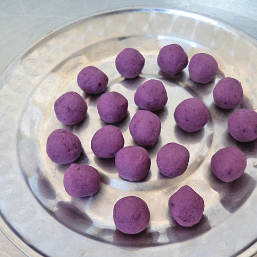 丸子,香甜软糯不油腻,吃了满口生香,一上桌就被抢光_小米_面团_紫色