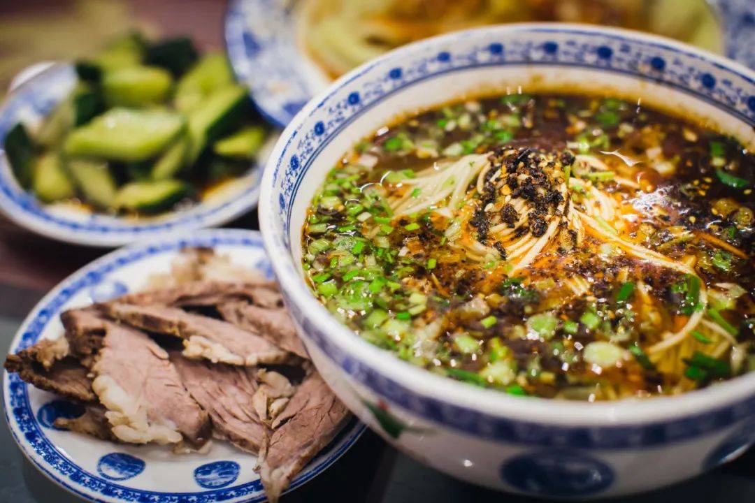 广州让一让,西北硬核早茶来了!——宁夏吴忠_城市_美食_面的