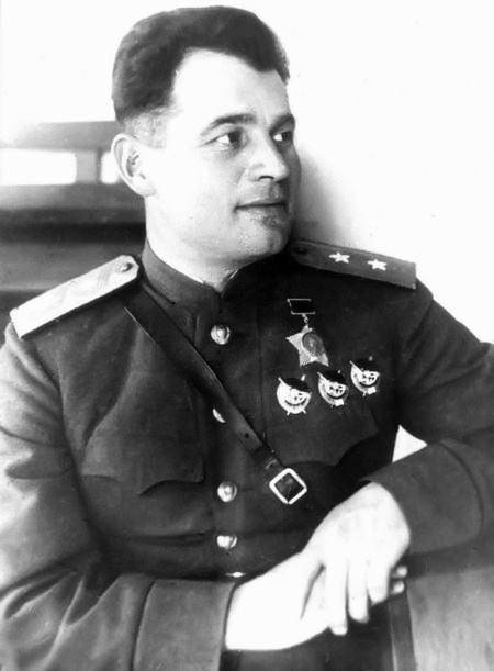 倒在胜利前夕的苏军名将切尔尼亚霍夫斯基