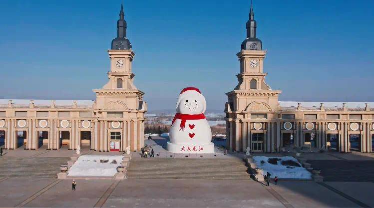哈尔滨"网红大雪人"在归来的路上 预计于12月中下旬开始建设_道里区