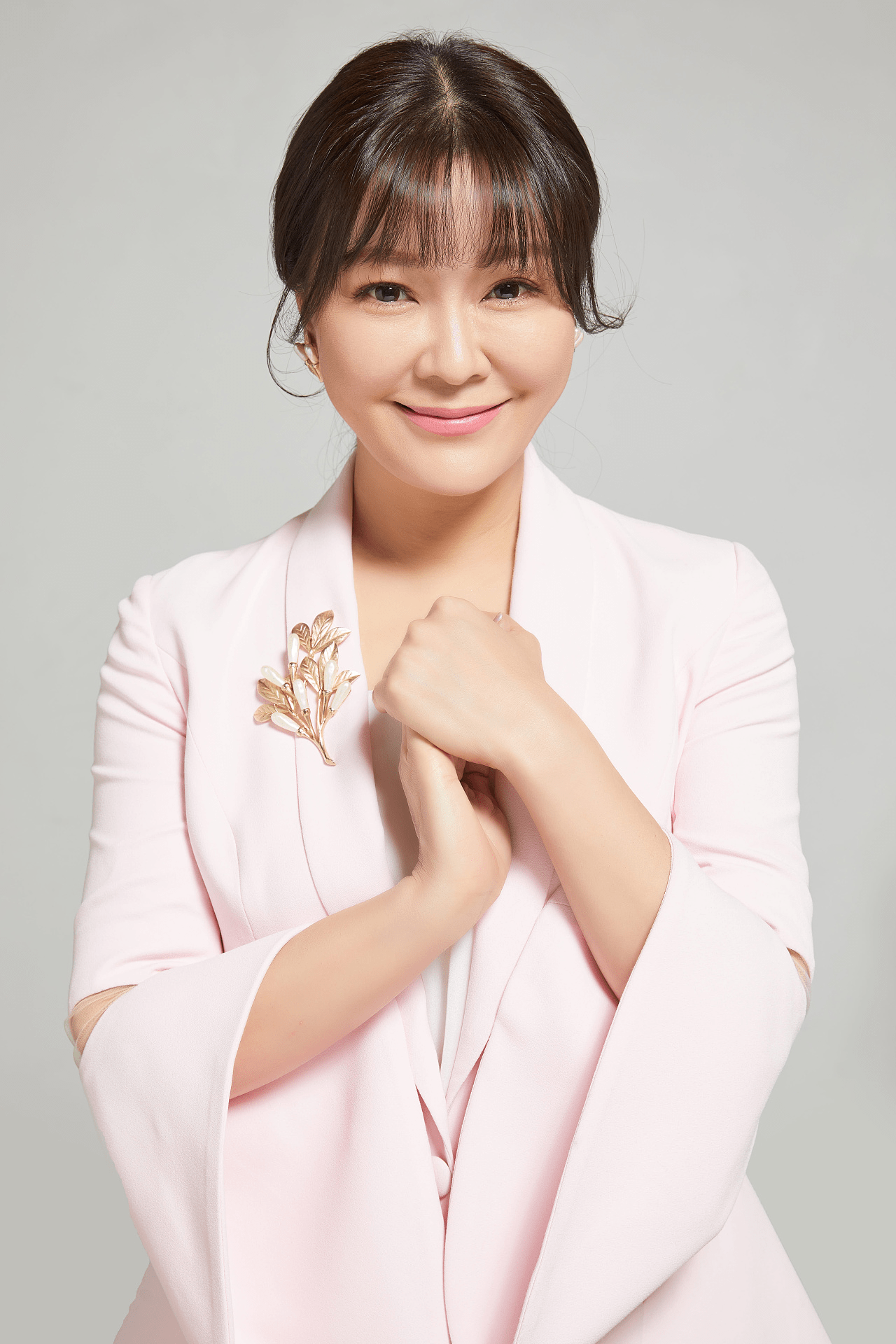 王小骞:嫁谭江海,丁克15年愁坏婆婆,41岁意外得子全家乐开怀