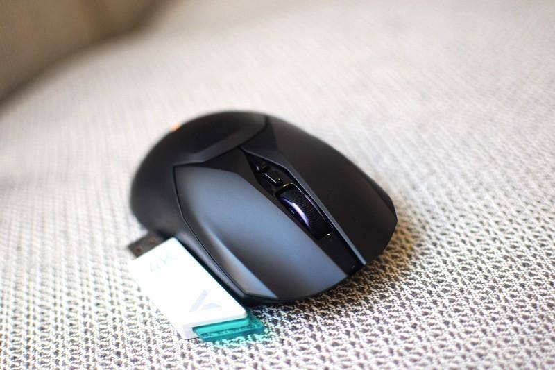 堆料十足的雷柏VT3S,无线设置有线性能的轻量化游戏鼠标实测