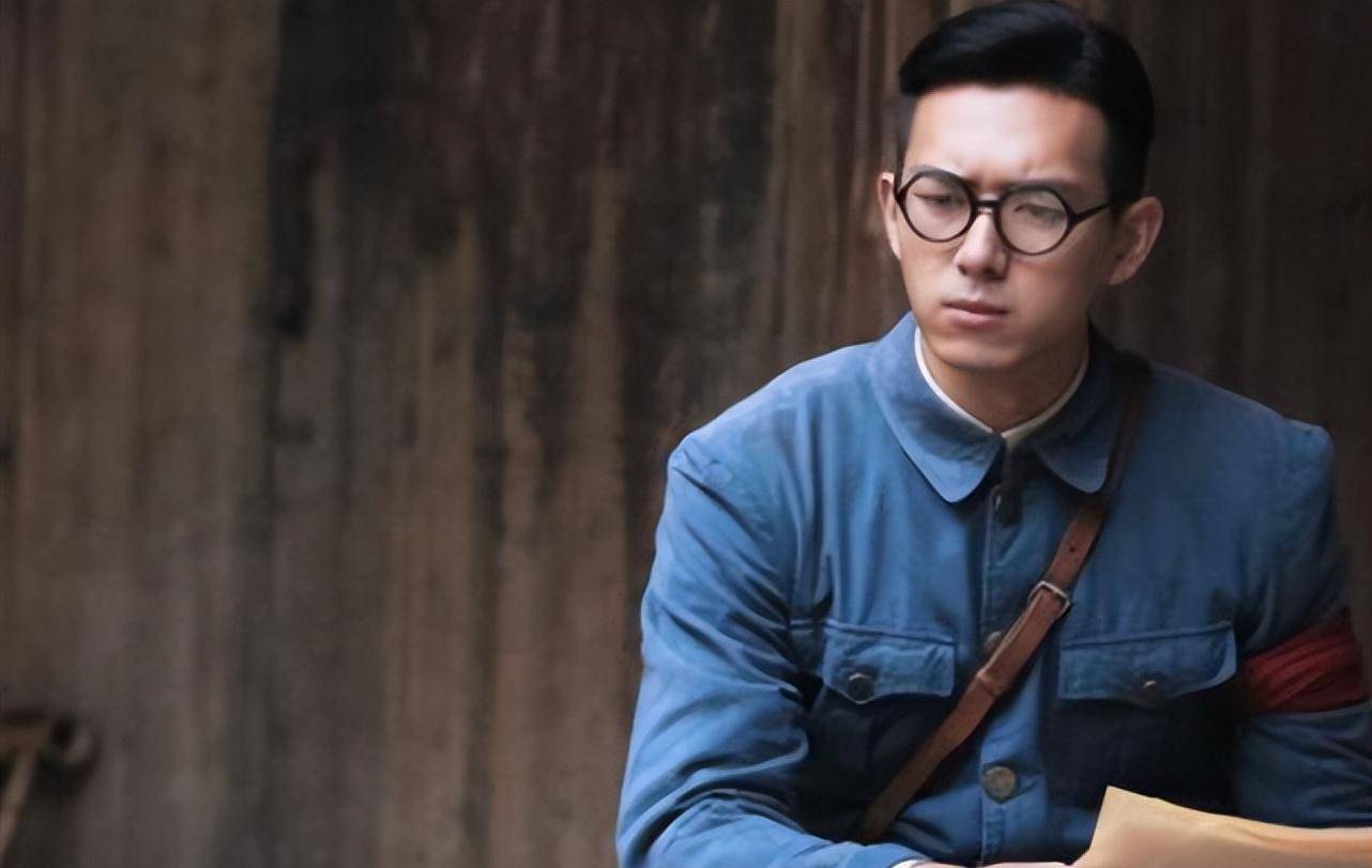 却无戏可拍"的7位男星,鹿晗无可厚非,他令人意外_黄晓明_贾乃亮_李现