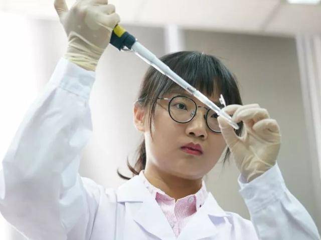 90后女科学家白蕊:曾被清华拒收,却做科研获世界级