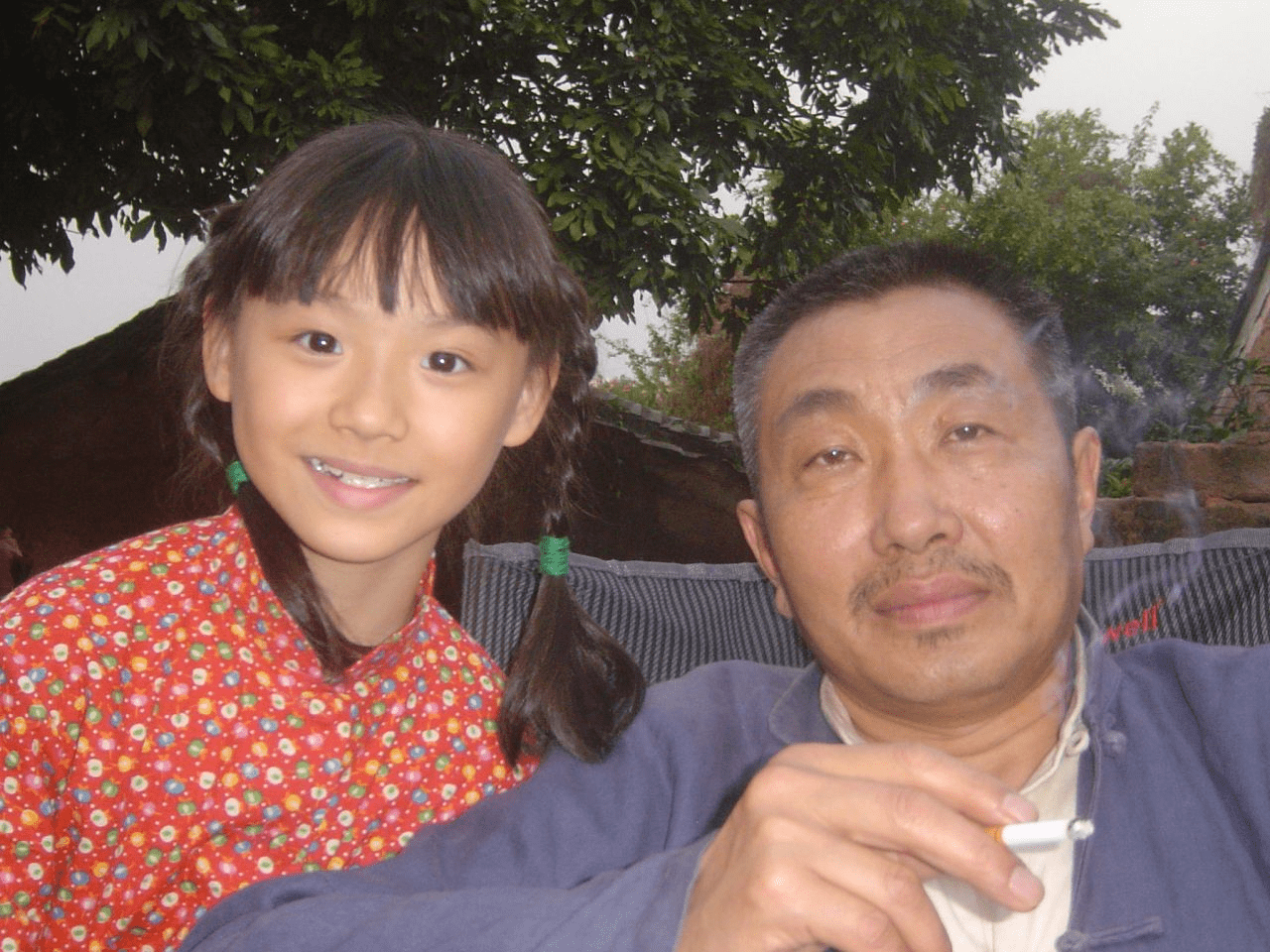 演员杜源:4岁认识爱妻,结婚41年零绯闻,如今女儿成了他的骄傲_范小春