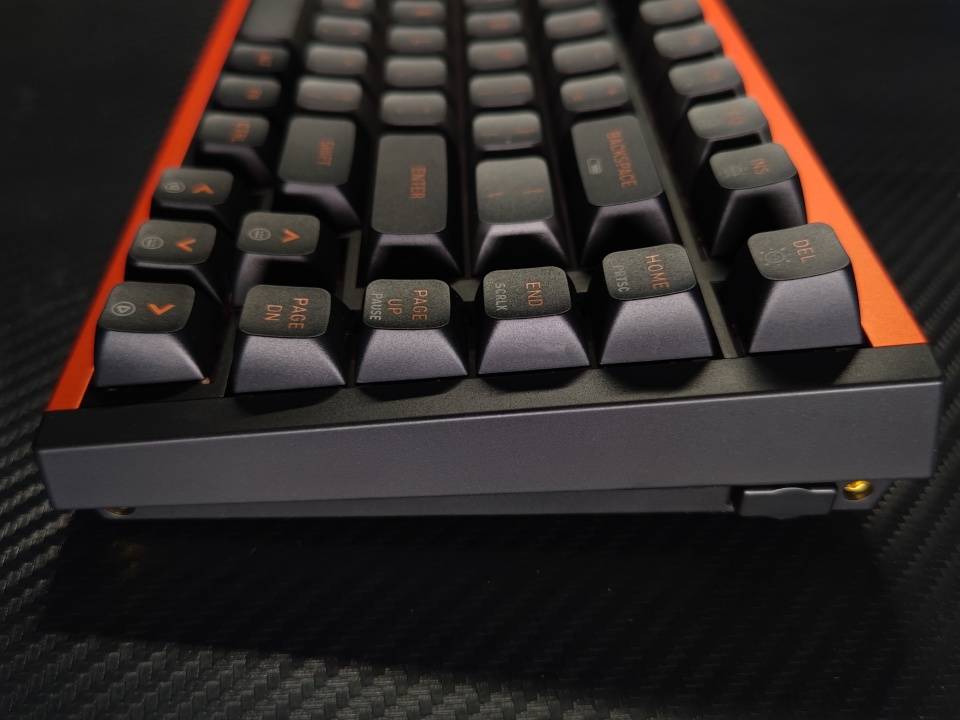 铭凡首款机械键盘MKB i83实测：金属质感，三模无线，499元引爆市场！