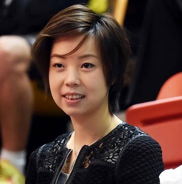 根据现有信息可以得知,徐巍曾在国外硅谷开设了一家科技公司,后来将其