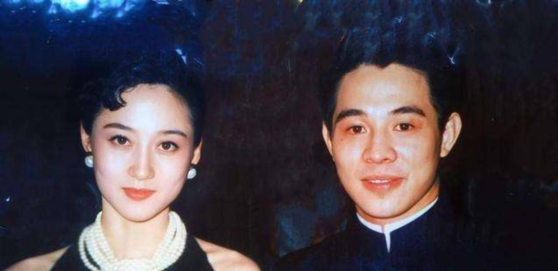 嫁给李连杰的利智真的幸福吗?