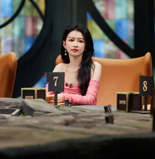 杨蓉,魏大勋,魏晨,大张伟以及吴昕等元老级玩家回归,孙怡,张天爱两位