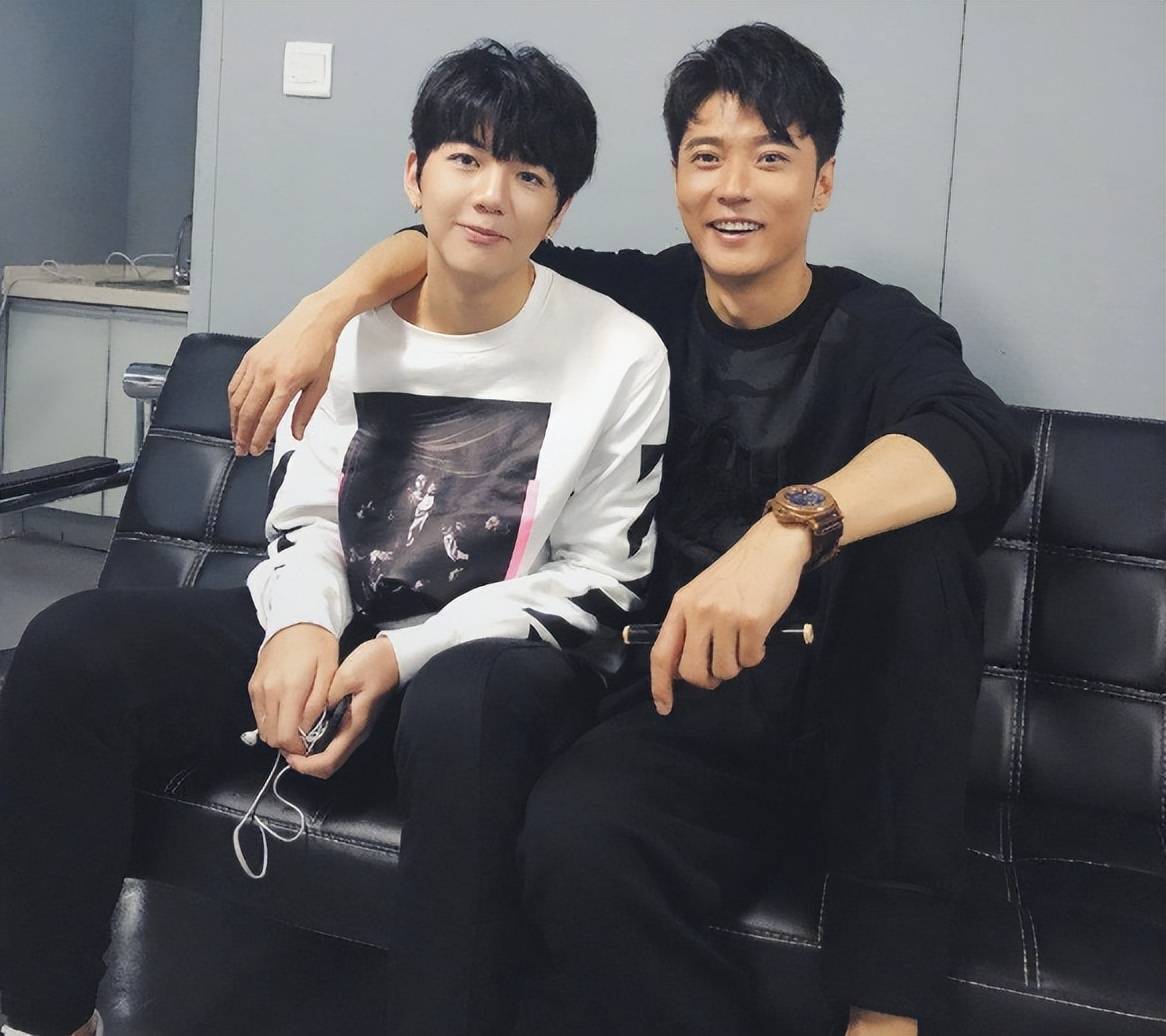 张镐濂采访言论火上热搜,透露父母很恩爱否认婚变_张丹峰_关系_家庭