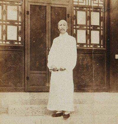 在儿子的再三请求下,王英楷终于同意让孙传芳陪儿子读书