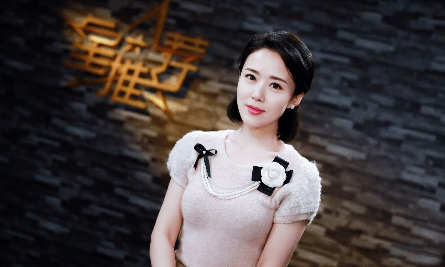 演员颜丹晨:嫁小4岁同行,44岁高龄生子,如今幸福美满_表演_艺术_梦想