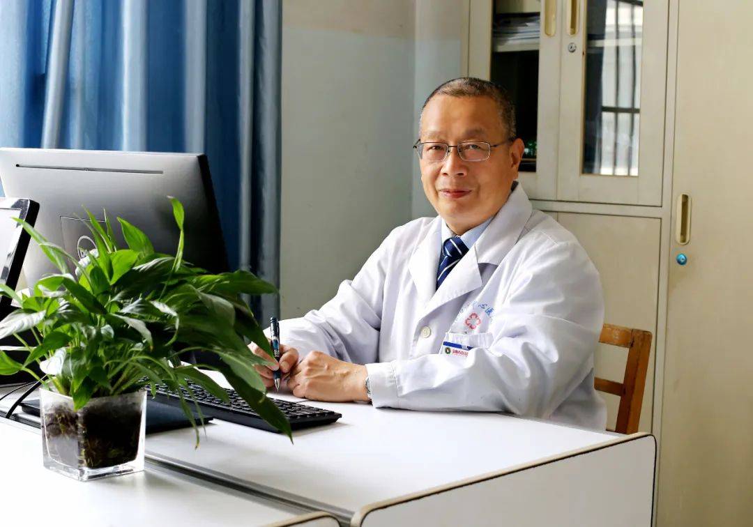 "榜样的力量"系列先进人物宣传——王伟_王伟_信阳_病人