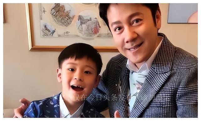 秦娟追了蔡国庆8年,终因真心动了他,婚后又为他生了两个儿子_家庭