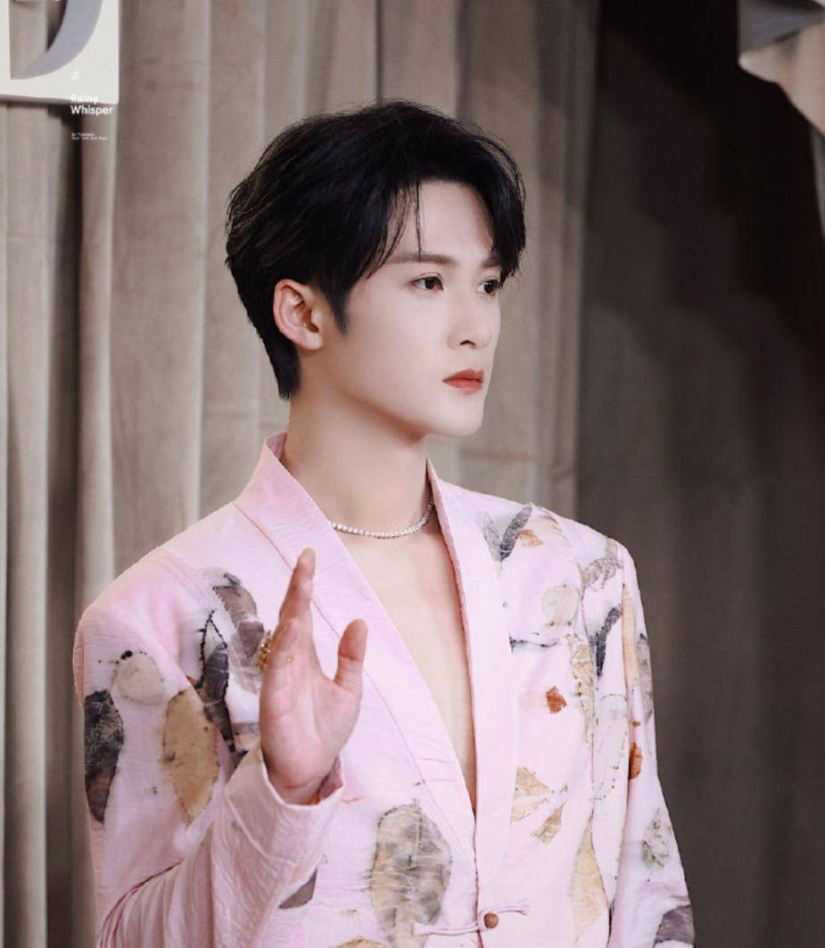 24娱乐瓜 肖战 刘诗诗 迪丽热巴 杨颖 杨洋 任嘉伦 檀健次 张艺兴