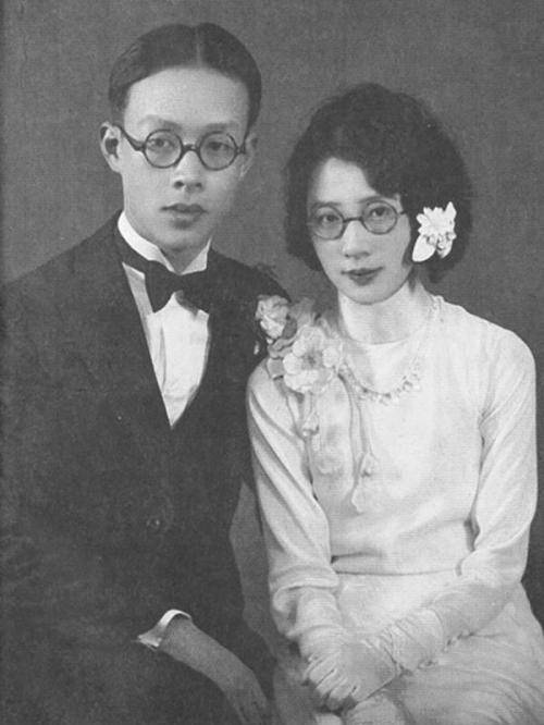 14岁才女爱上已婚老师,事后二人私奔,却不幸身亡,母亲含泪上吊_文树新