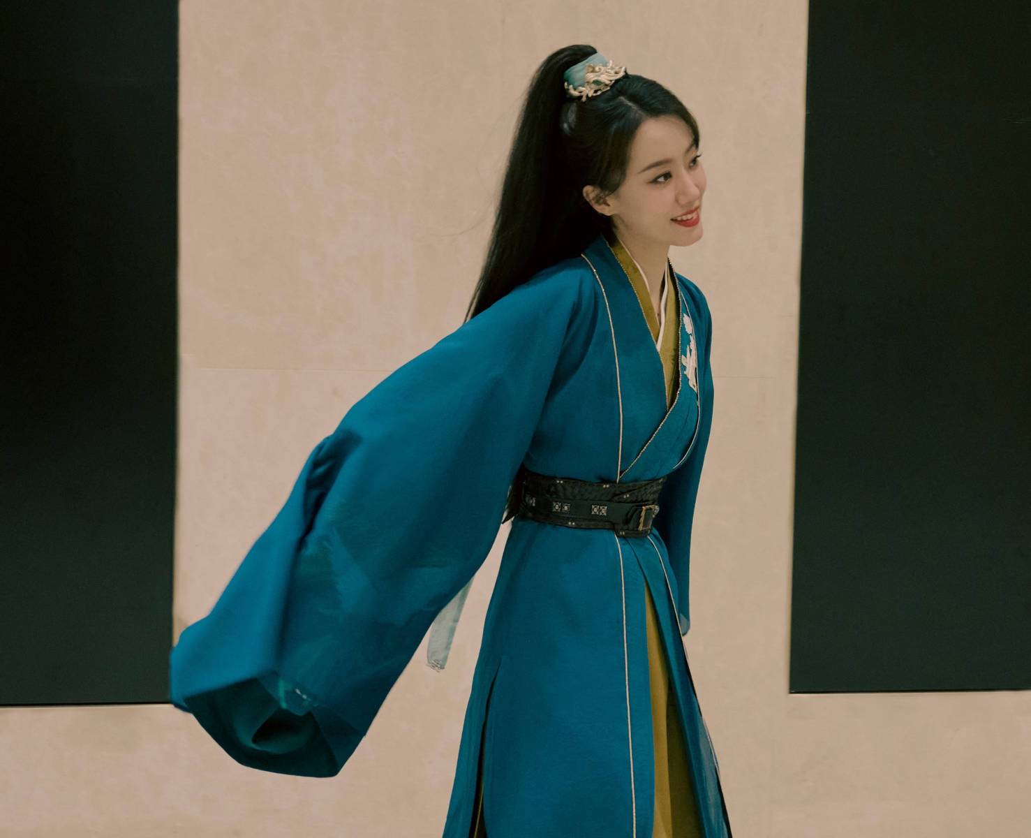 张小斐古装新造型_表情_态度_魅力