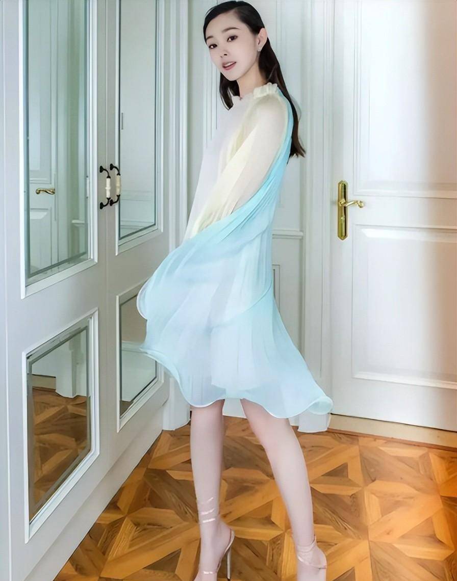 宋轶的时尚态度:敢于尝试,展现个性_挑战_风格_精神