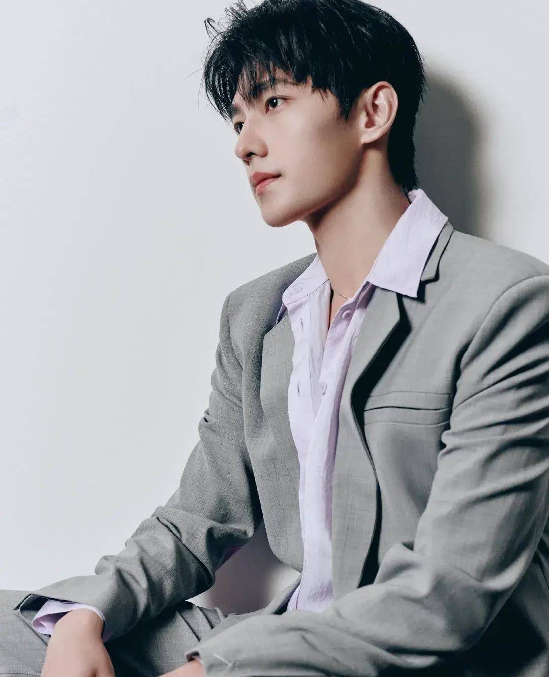 24娱乐瓜:吴亦凡王一博成毅杨洋朱一龙金晨刘诗诗王鹤棣白鹿_活动