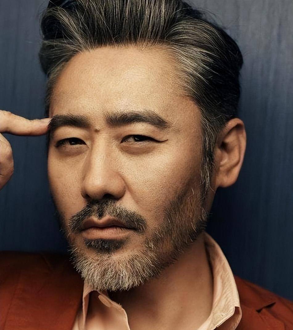 承认是许雅钧打包的剩饭,还回应了夜店风波_吴秀波_事件_社会