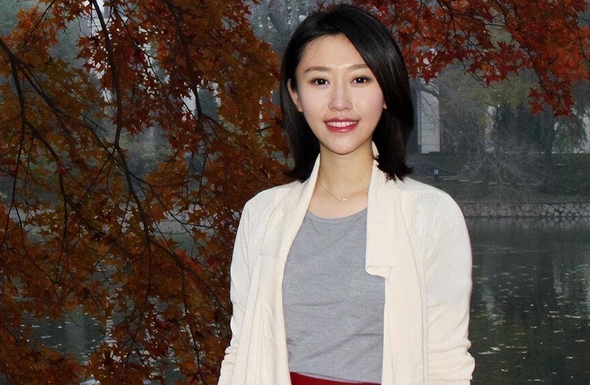 首位90后女主播登《新闻联播》,王音棋履历,喷子也无话可说_节目_质疑