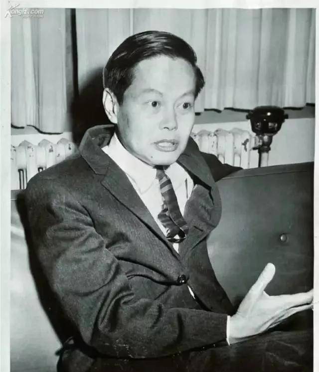杨振宁曾言:他的父亲直到临终,都没有原谅他放弃中国国籍_杨武之_知识