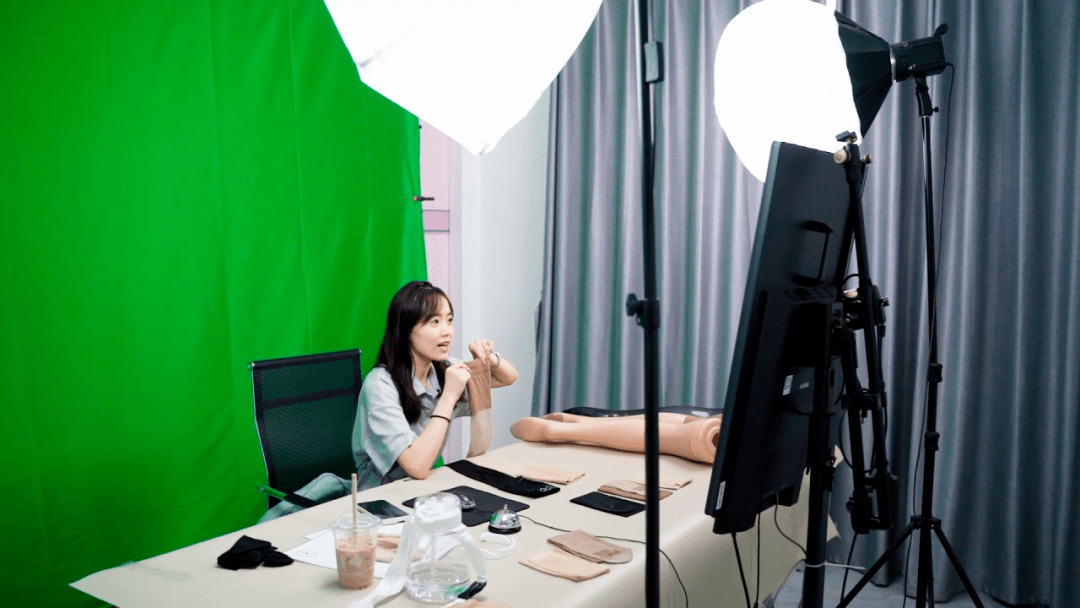 直播间搭建:打造高人气吸睛直播场景的秘诀!