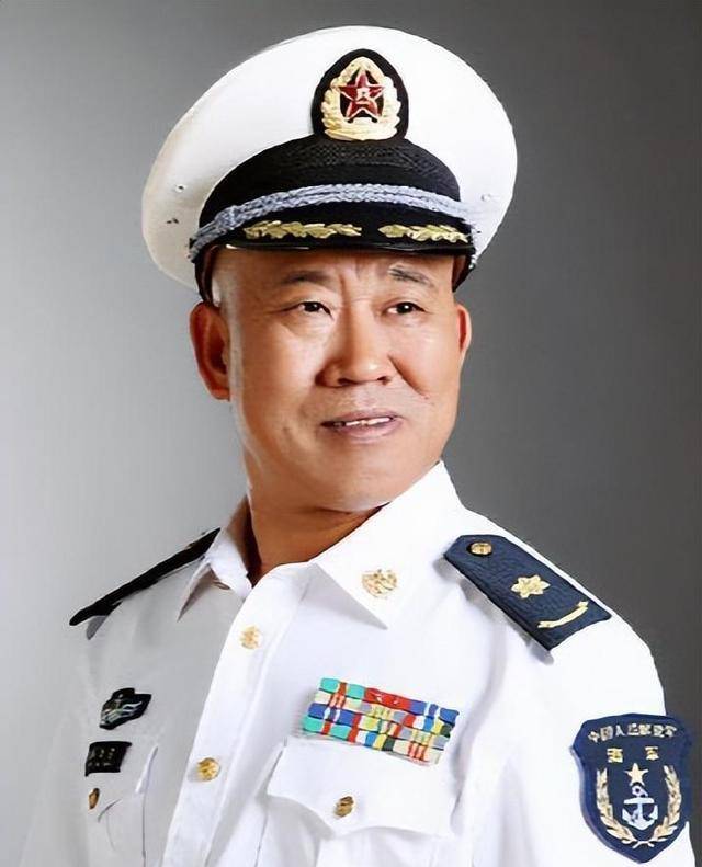 杜旭东突然自曝朋友是圈内人不敢说出姓名,确实不知情_视频_明星_军衔
